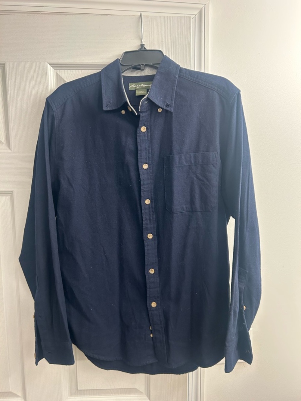 Eddie Bauer men’s button down shirt